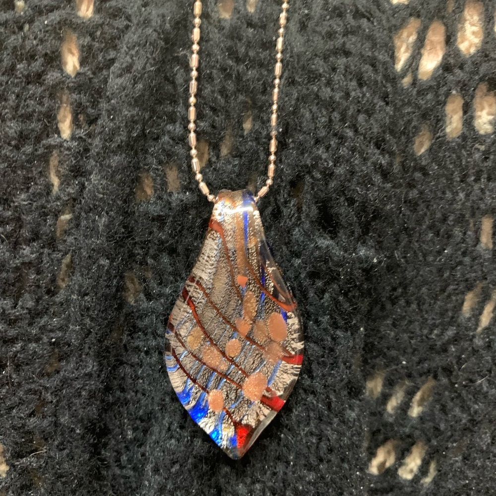 HAND BLOWN LEAF NECKLACE